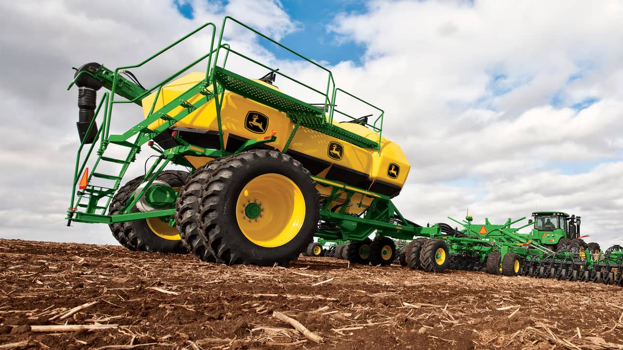 John Deere 1910 Commodity Cart - Air Commodity Cart