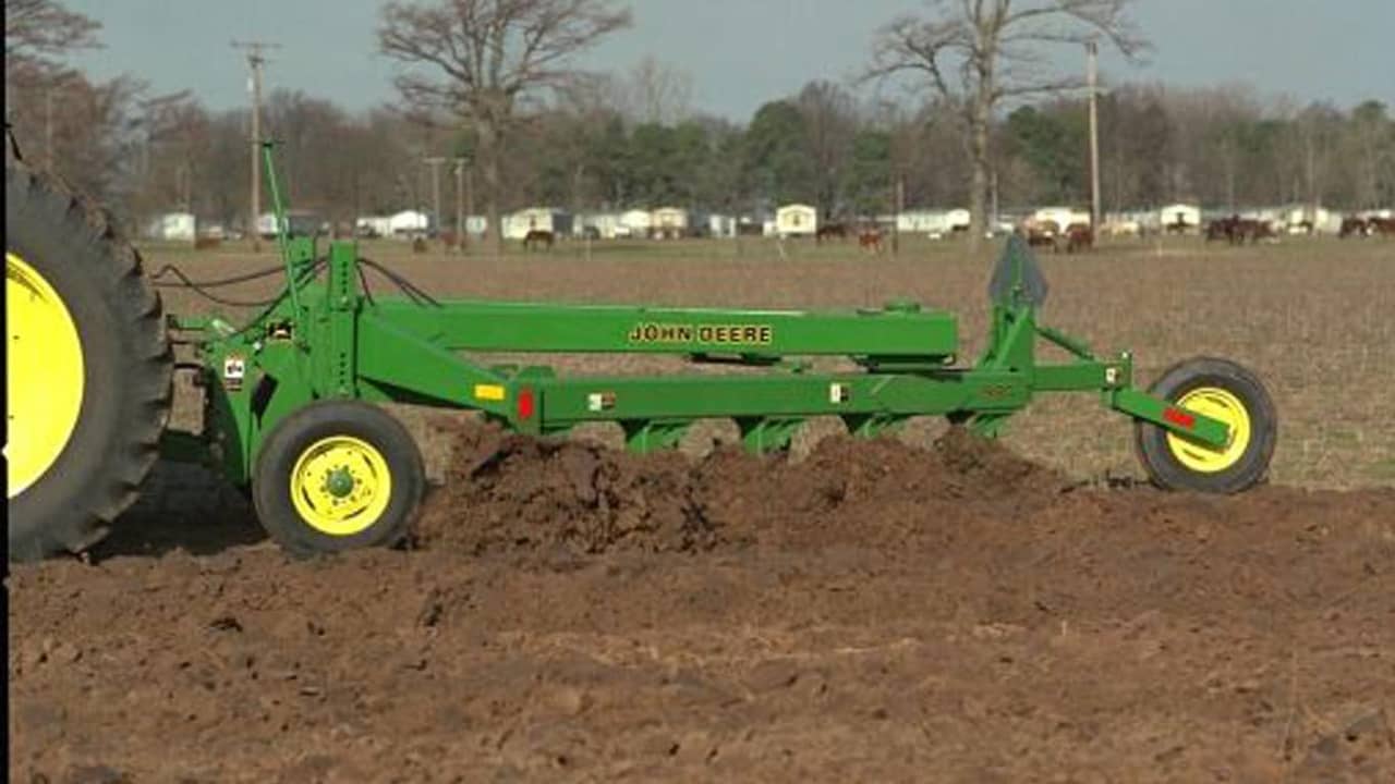 John Deere 995 Reversible Plow - Advanced Tillage Equipment