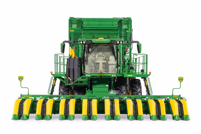 John Deere CS770 Cotton Stripper - Specialized Cotton Harvester