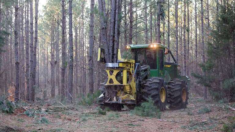 John Deere FD45 Felling Head - High-Capacity Forestry Equipment