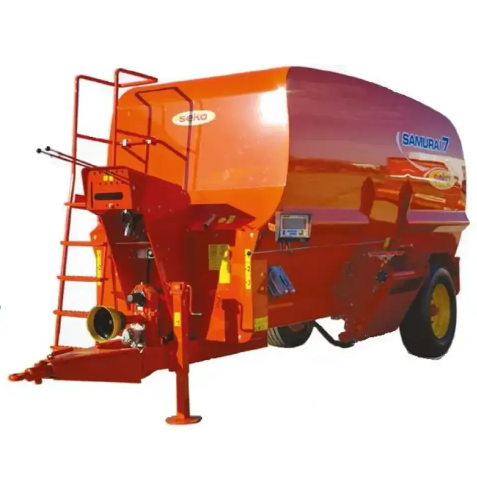 Trailed Horizontal Feeder Mixer - Rovic